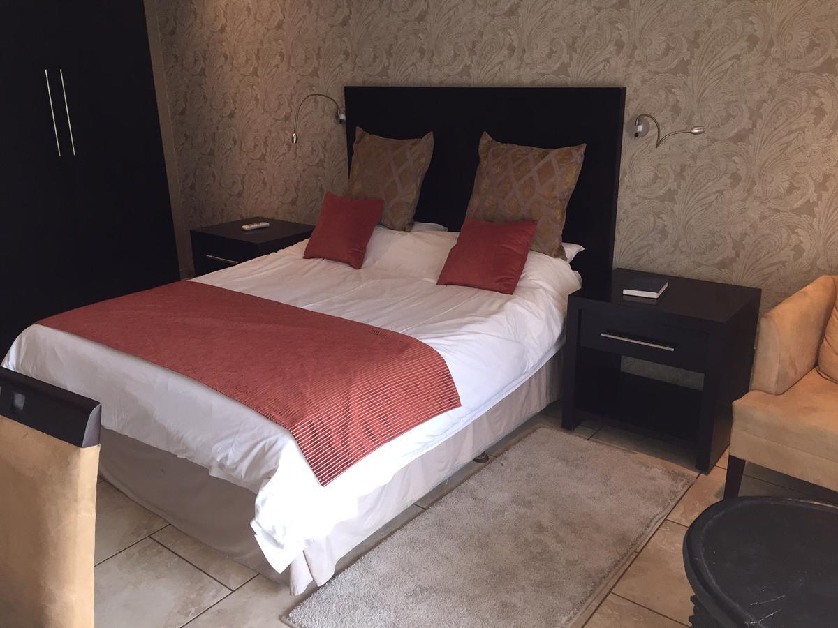 Planet Hotel Hollybum Lubumbashi Exterior foto